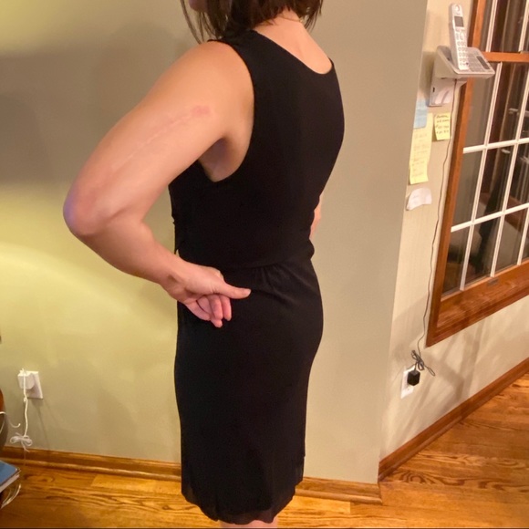 Vivian Tam black dress - Picture 3 of 5